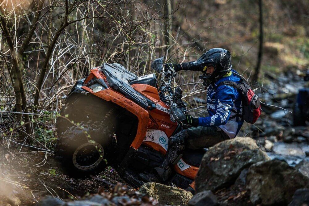 CFMOTO Hunt The Wolf CFMOTO 1