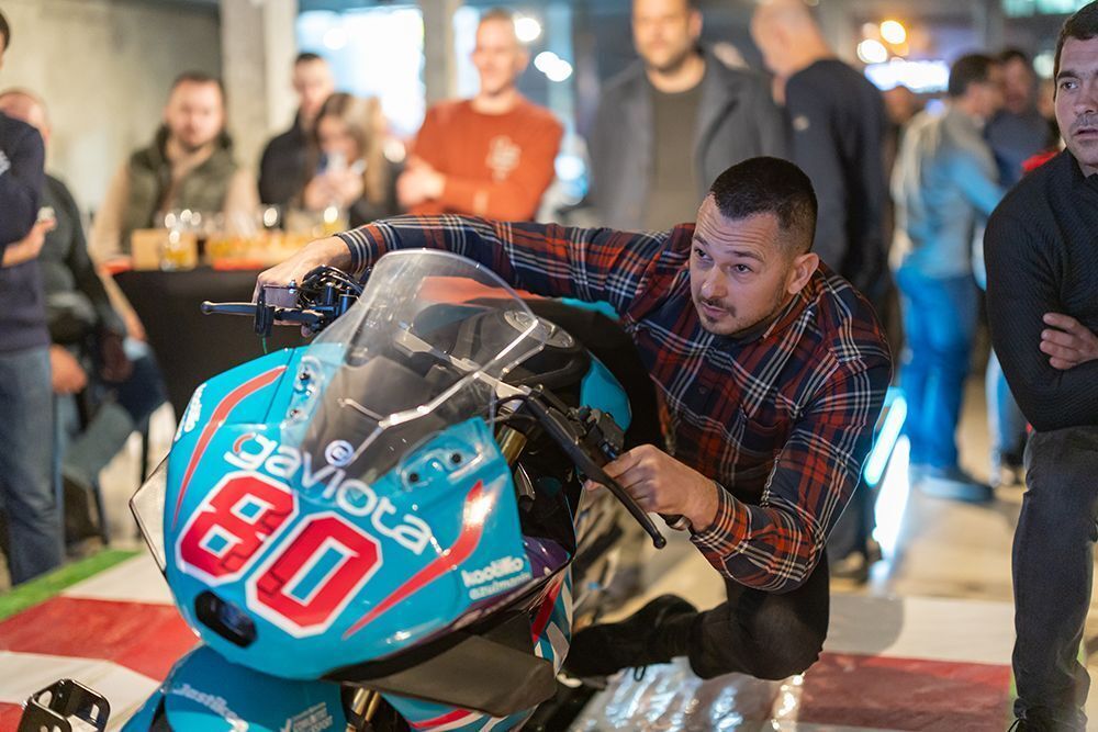 cfmoto warm up party